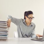 Por qué es importante archivar y organizar los documentos en una empresa